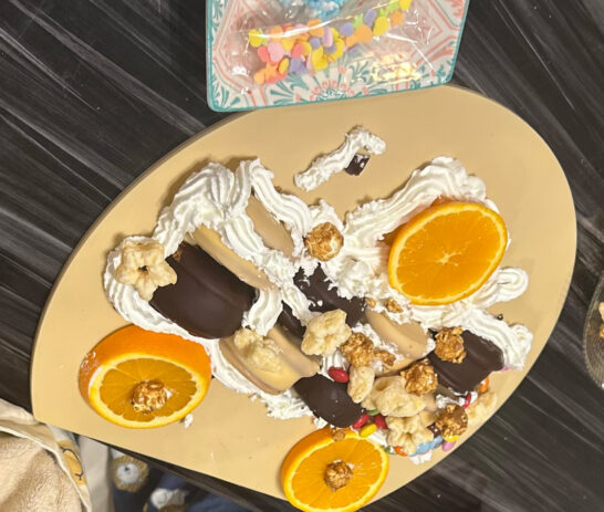 オレンジタイヤのくるまプレート