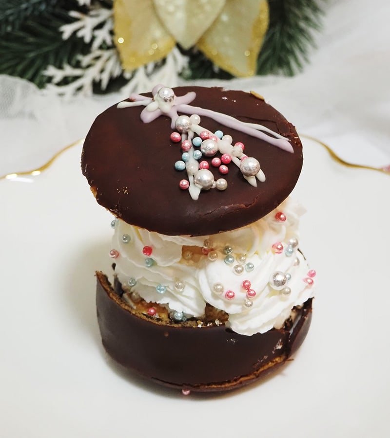 クリームたっぷり　生　チョコパイケーキ