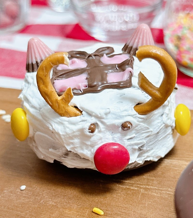 真っ赤なお鼻のトナカイケーキ